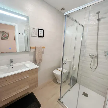 Modern & Family Flat Carihuela 3 Bdr アパート